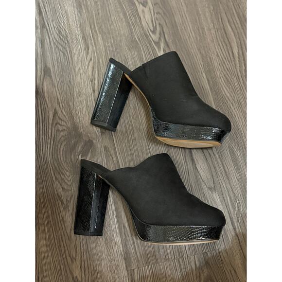 Gabrielle Union NIB Black Snake Print Mules - Picture 4 of 7